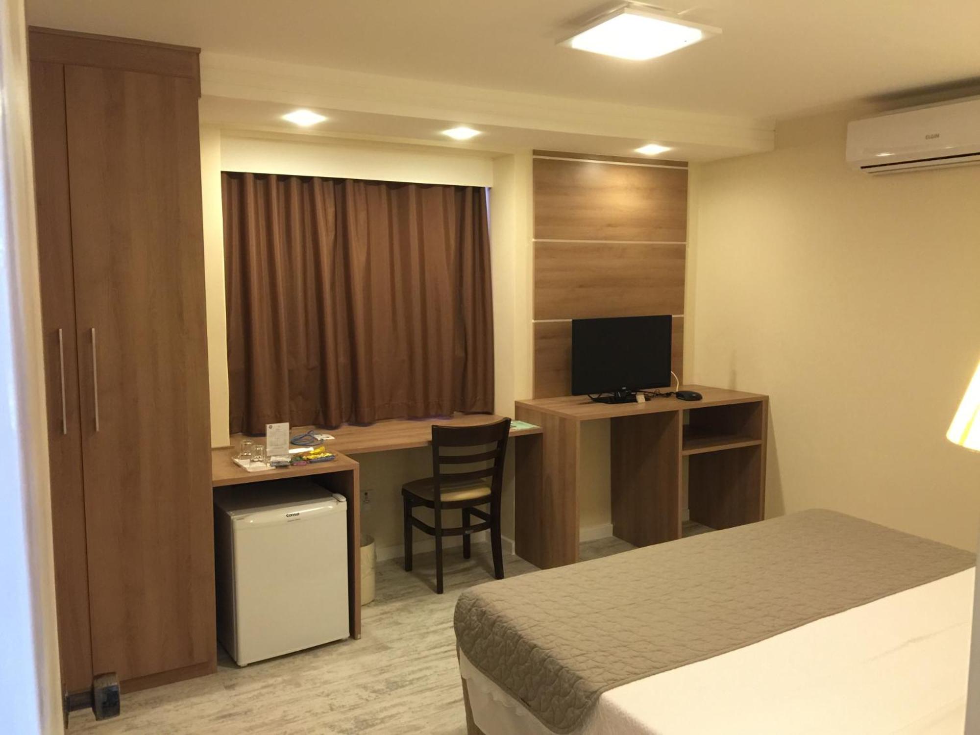 Palace Hotel קמפוס חדר תמונה