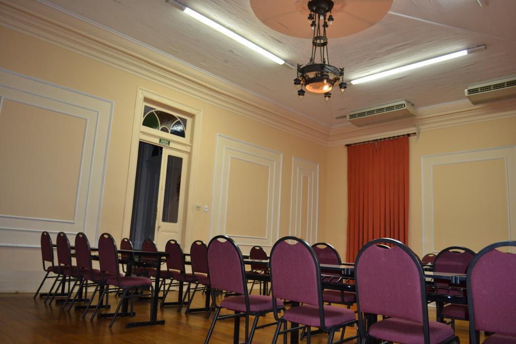 Palace Hotel קמפוס מראה חיצוני תמונה