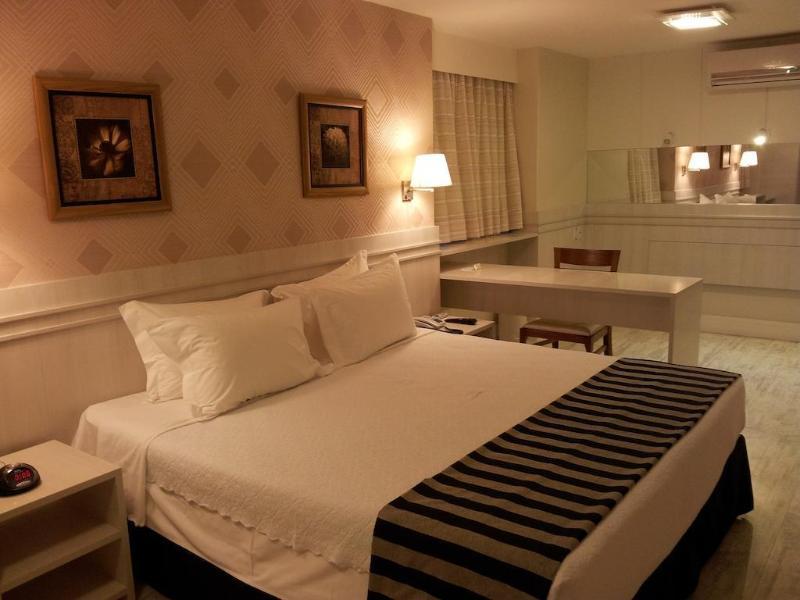 Palace Hotel קמפוס מראה חיצוני תמונה