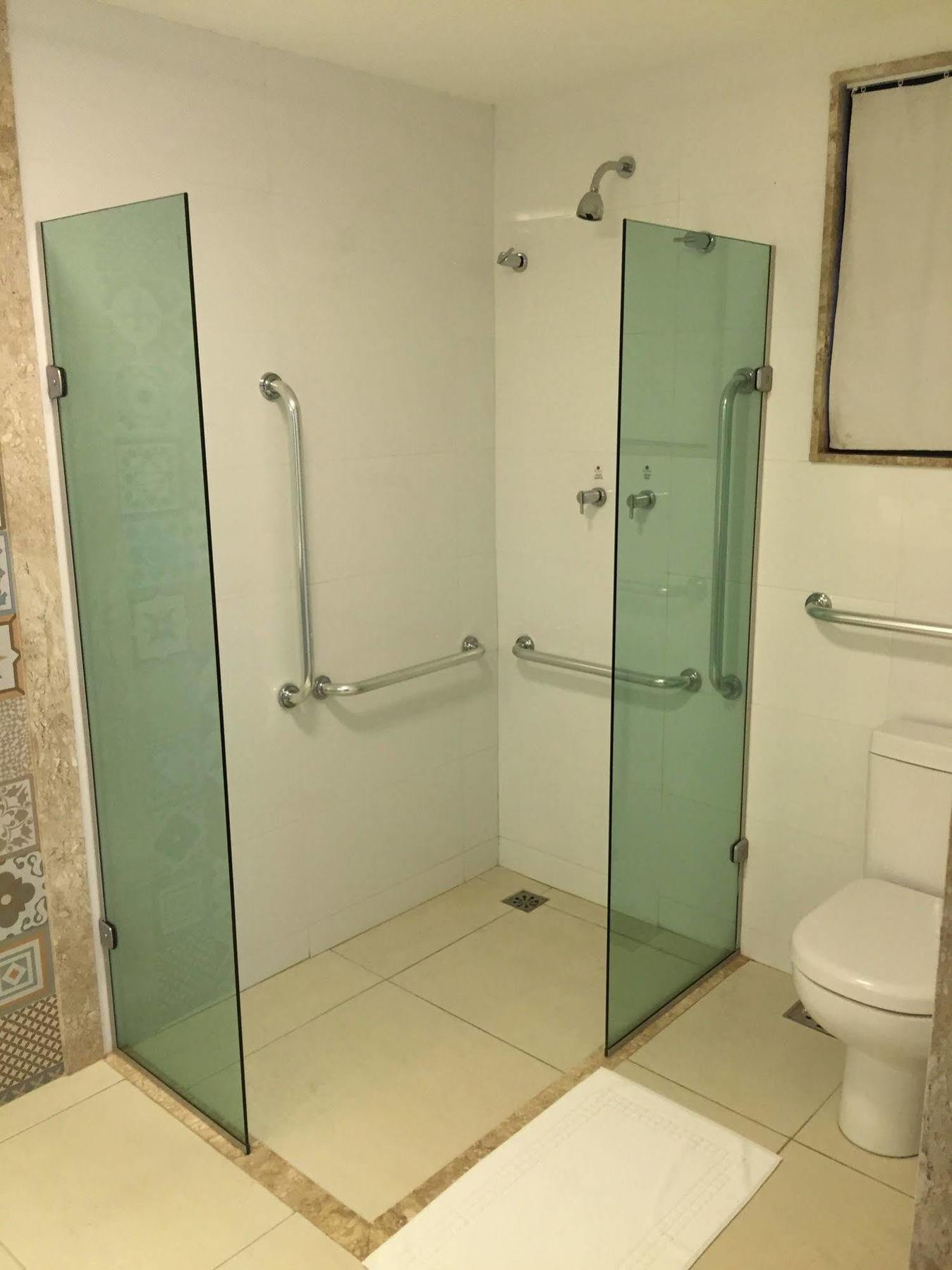 Palace Hotel קמפוס מראה חיצוני תמונה